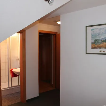 Maximilian Apartment *